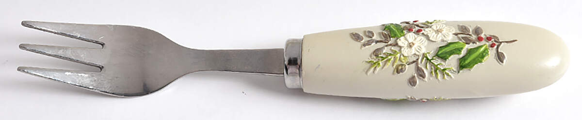 Christmas Heirloom Hors d"Oeuvre Fork by Pfaltzgraff-1