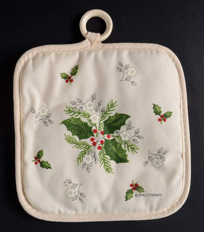Christmas Heirloom Cloth Potholder by Pfaltzgraff-1