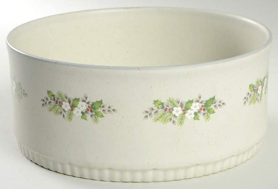Christmas Heirloom 2.5 Quart Round Baker No Lid by Pfaltzgraff-1