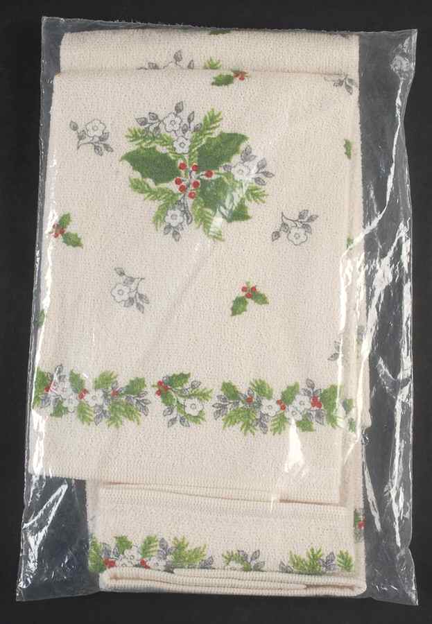 Christmas Heirloom Cloth Dish Towel - Set of 2 by Pfaltzgraff-1