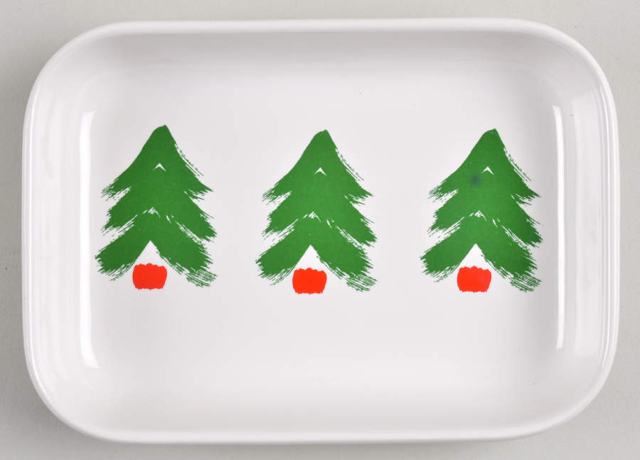 Christmas Entree Dish by Pfaltzgraff-1