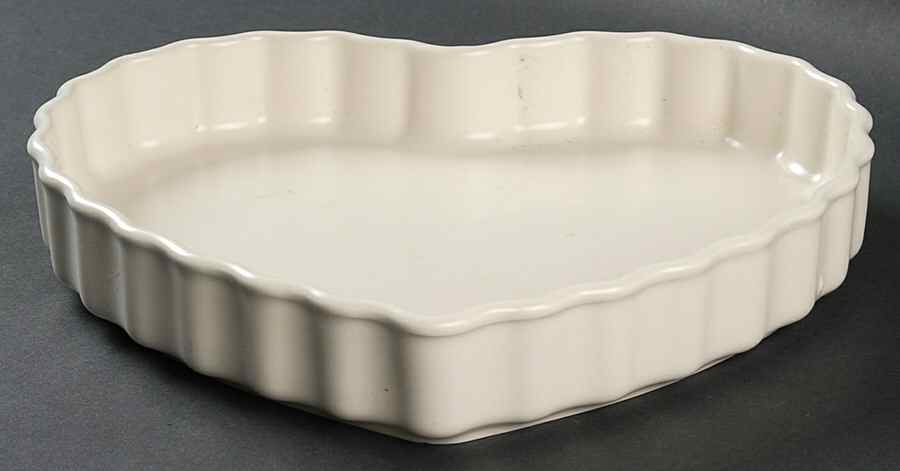 Color Medley Buff Matte Heart Shape Quiche Dish by Pfaltzgraff-1