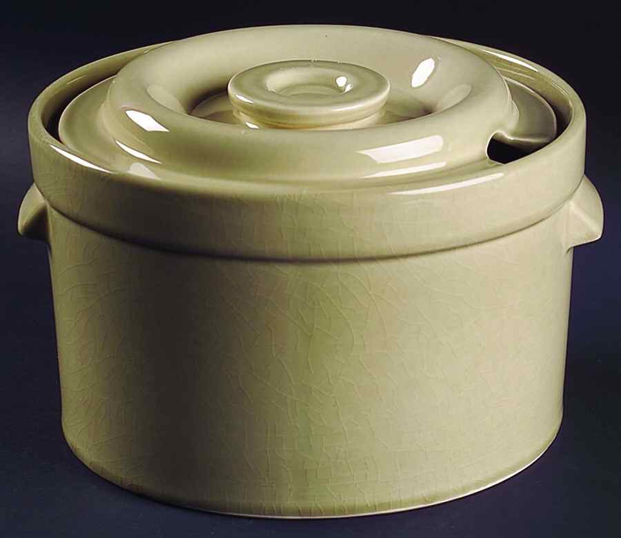 Compatibles Oatmeal Tureen &  Lid by Pfaltzgraff-1