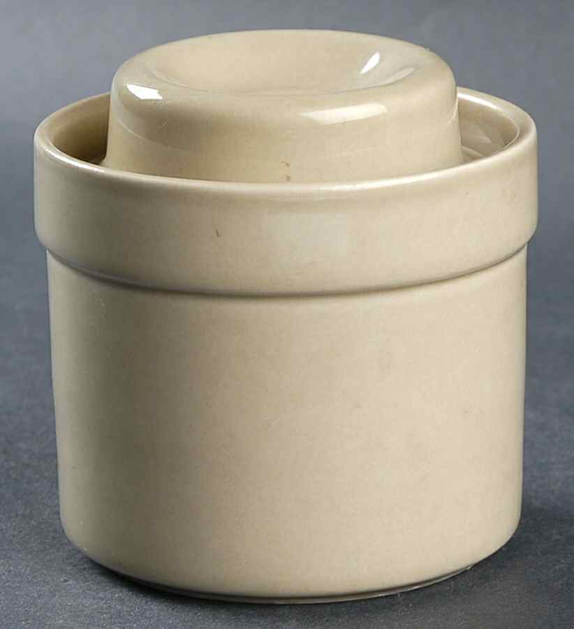 Compatibles Oatmeal Sugar Bowl & Lid by Pfaltzgraff-1