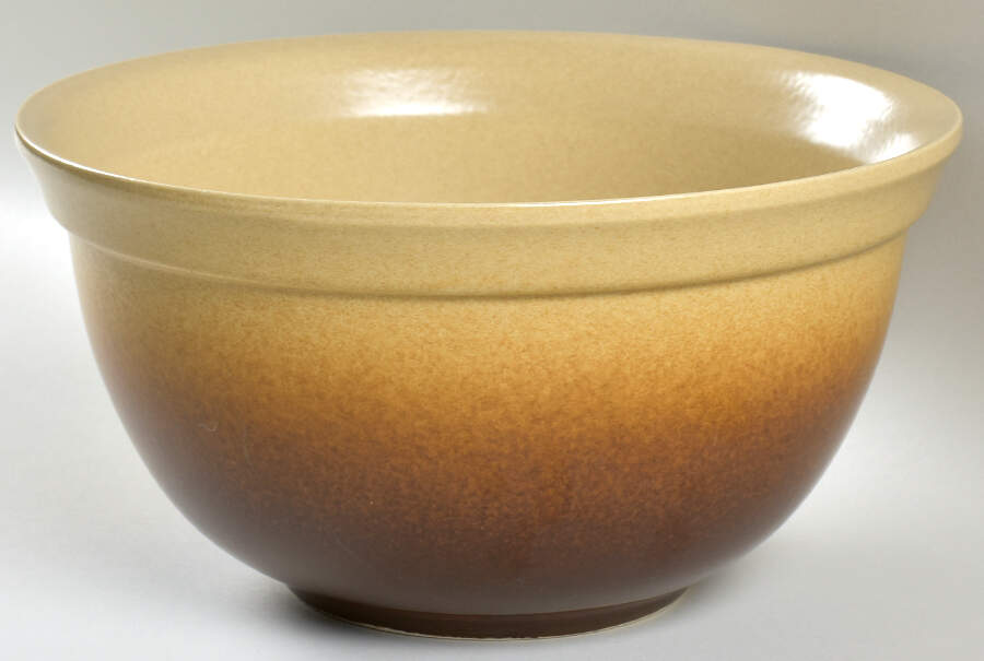 Cottage 10" Mixing Bowl by Pfaltzgraff-1