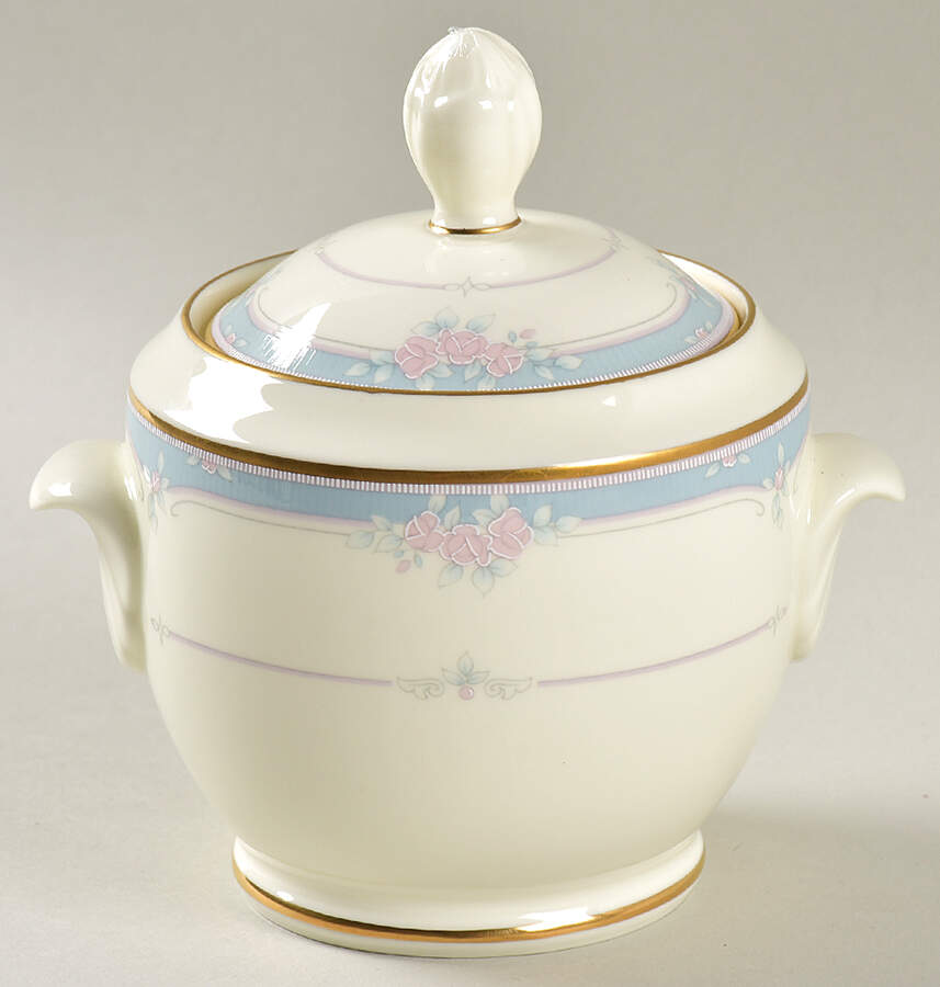 Courtenay Sugar Bowl & Lid by Pfaltzgraff-1