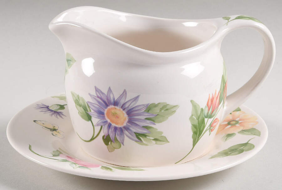 Dahlia Round Gravy Boat & Underplate (Salad Plate) by Pfaltzgraff-1