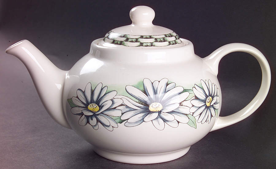 Daisies Teapot & Lid by Pfaltzgraff-1