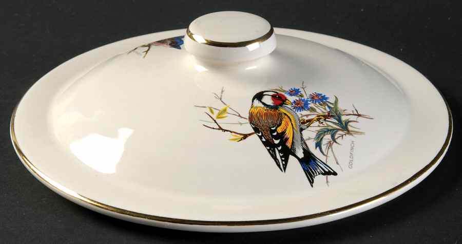 Decorated Bird Lid for 1.5 Qt Round Casserole by Pfaltzgraff-1