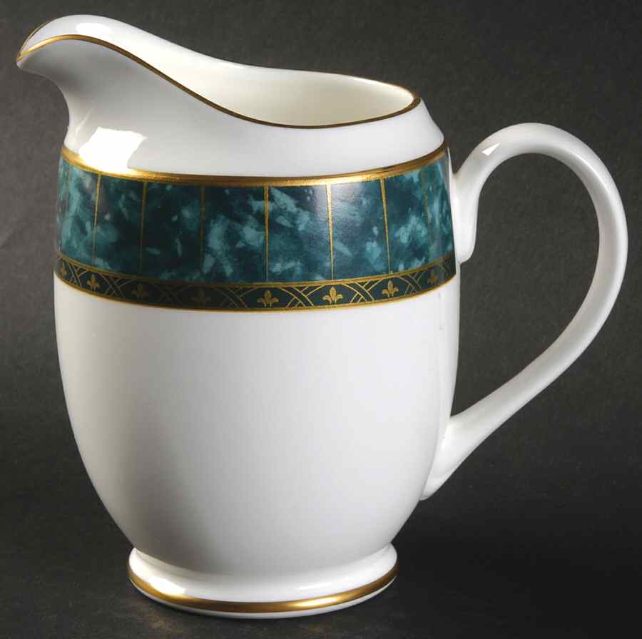 Emerald Radiance Creamer by Pfaltzgraff-1