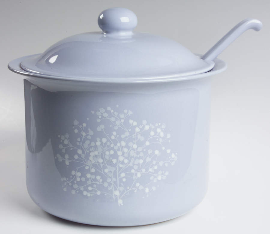 Essence Tureen & Lid w/Ladle by Pfaltzgraff-1