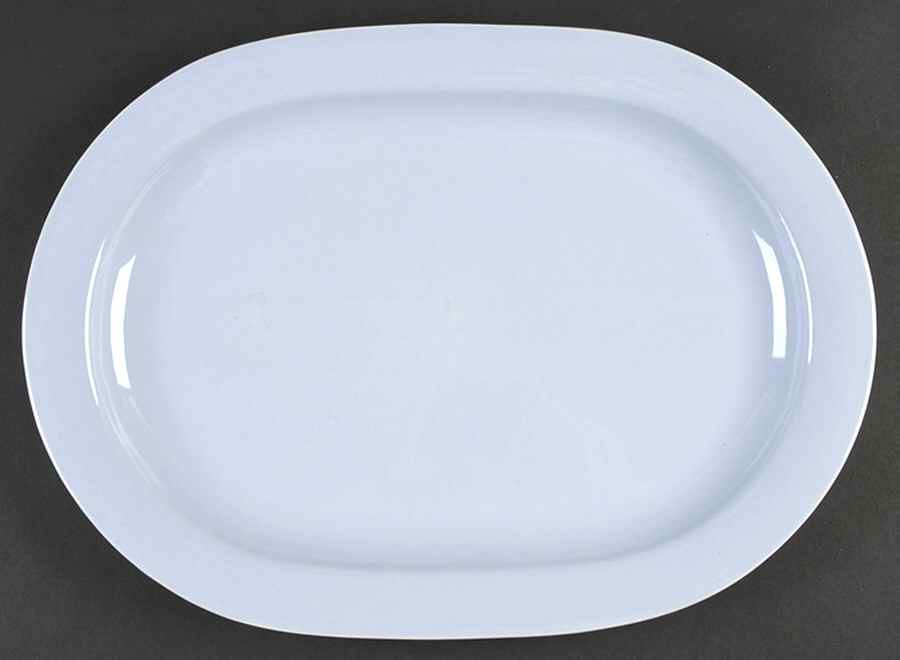 Essence 15" Oval Serving Platter by Pfaltzgraff-1