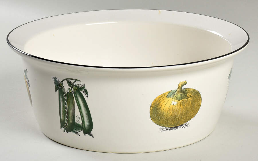 Farmers Market Round Vegetable No Lid by Pfaltzgraff-1