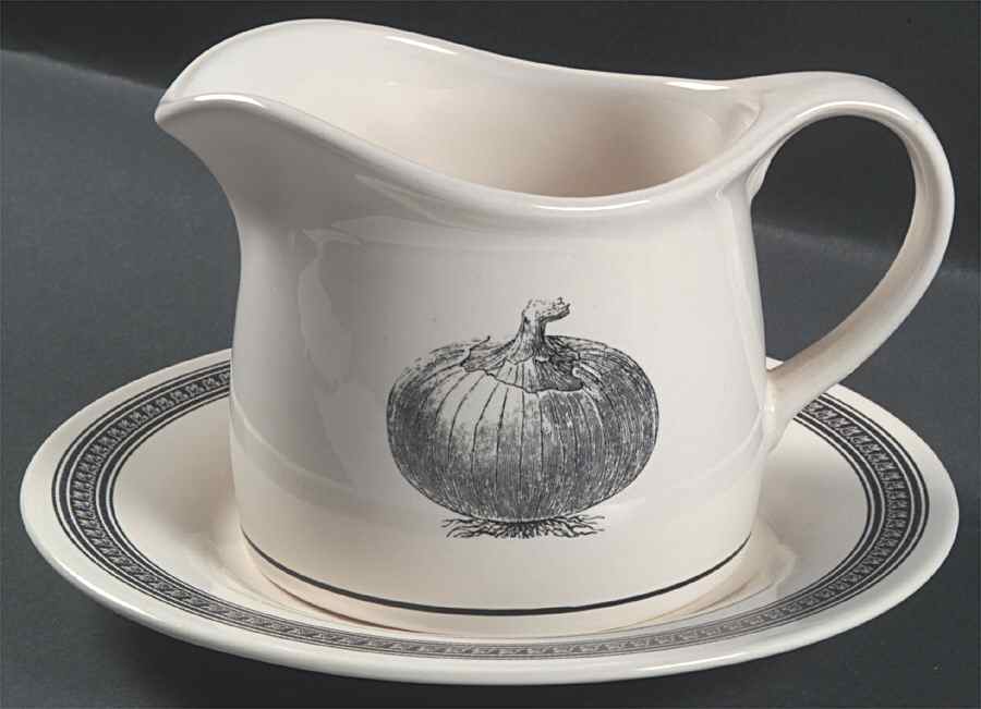 Farmers Market Gravy Boat & Underplate by Pfaltzgraff-1