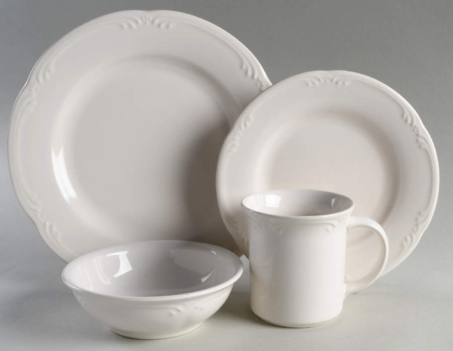 Filigree 4 Piece Place Setting by Pfaltzgraff-1