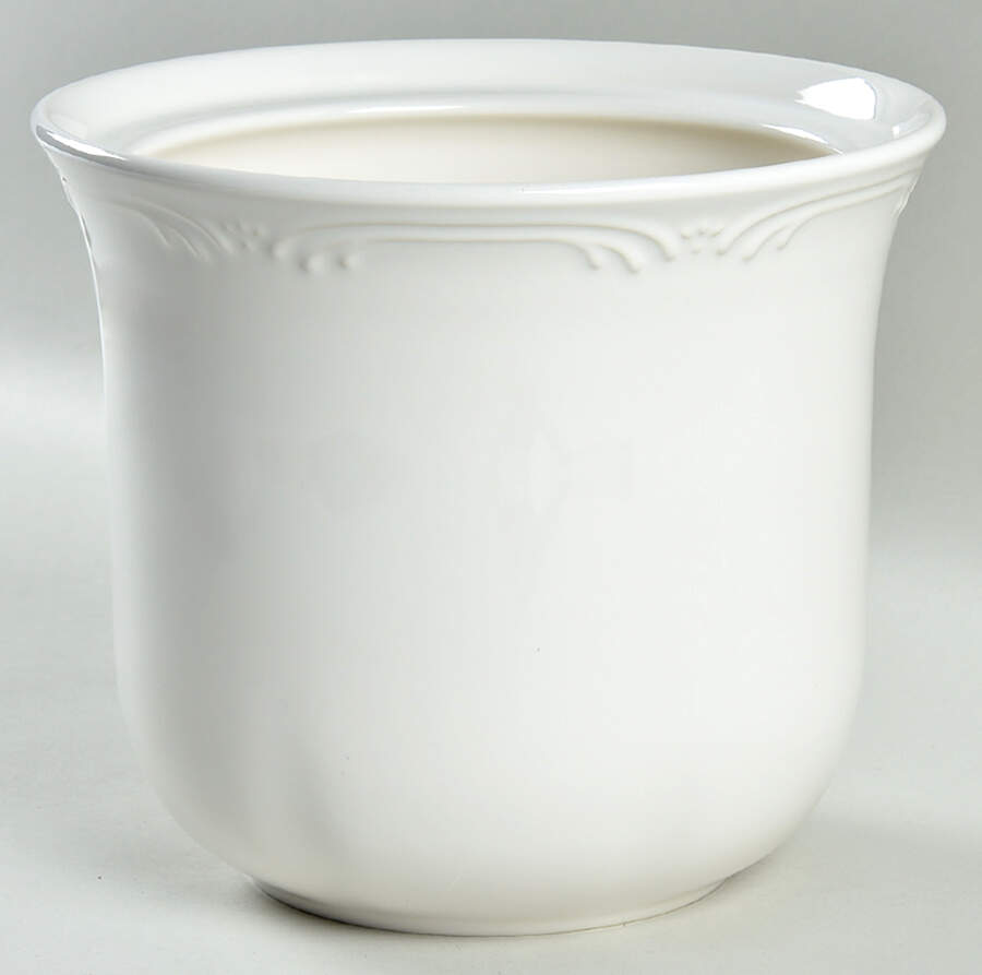 Filigree Small Canister No Lid by Pfaltzgraff-1