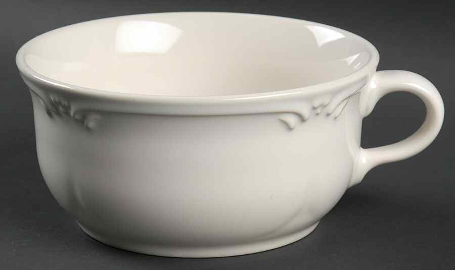 Filigree Soup Mug by Pfaltzgraff-1