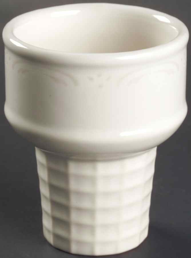 Filigree Ice Cream Cone Shaped Dish by Pfaltzgraff-1