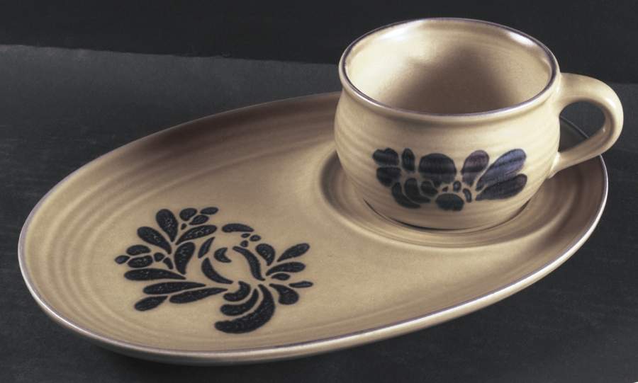 Folk Art Snack Tray & Soup Mug Set by Pfaltzgraff-1