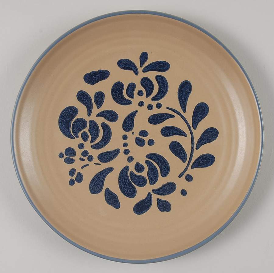 Folk Art Luncheon Plate by Pfaltzgraff-1
