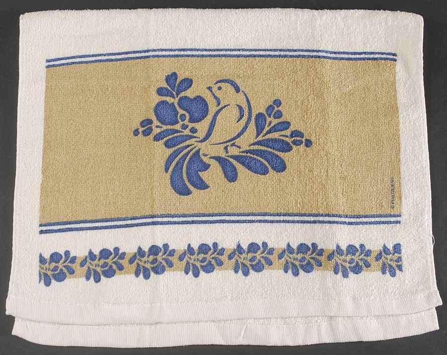 Folk Art Cloth Hand Towel by Pfaltzgraff-1