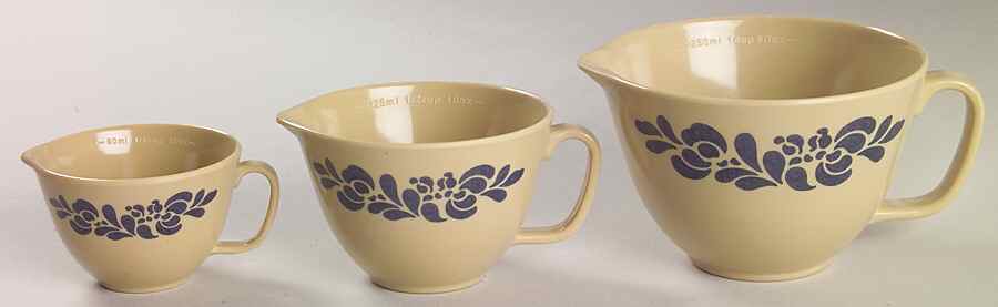 Folk Art 3 Piece Melamine Measuring Cup Set by Pfaltzgraff-1