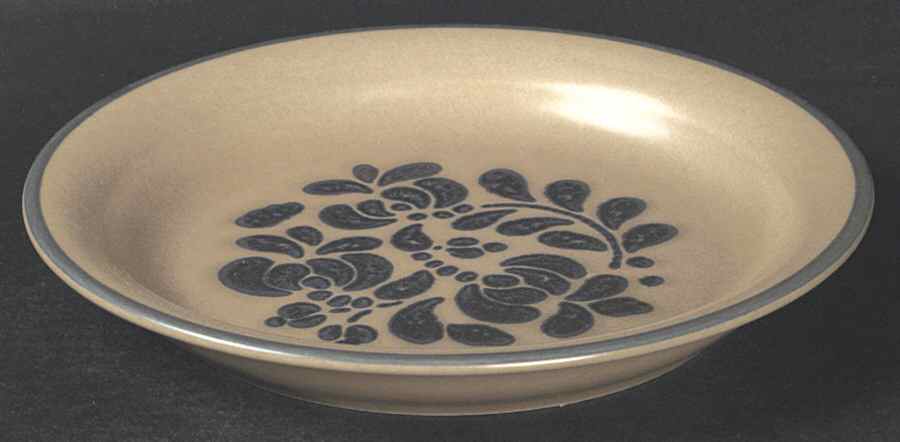 Folk Art Breakfast Plate by Pfaltzgraff-1