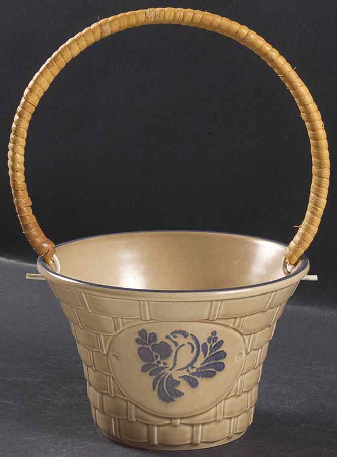 Folk Art 4" Wicker Handled Basket by Pfaltzgraff-1