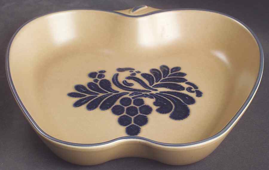 Folk Art Baker-Apple Shaped by Pfaltzgraff-1