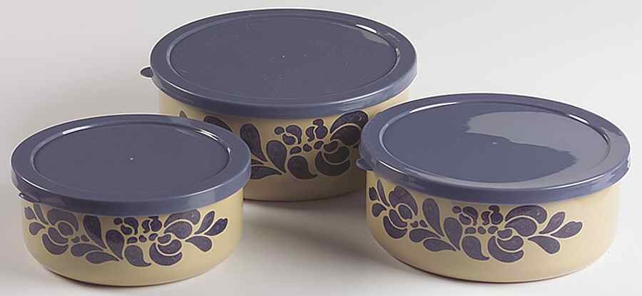 Folk Art 3 Pc Metal Bowl W/Plastclid (5 3/4",6 5/8",7 1/4") by Pfaltzgraff-1