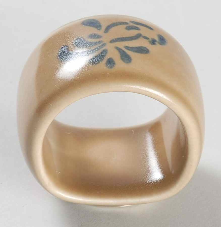 Folk Art Napkin Ring by Pfaltzgraff-1