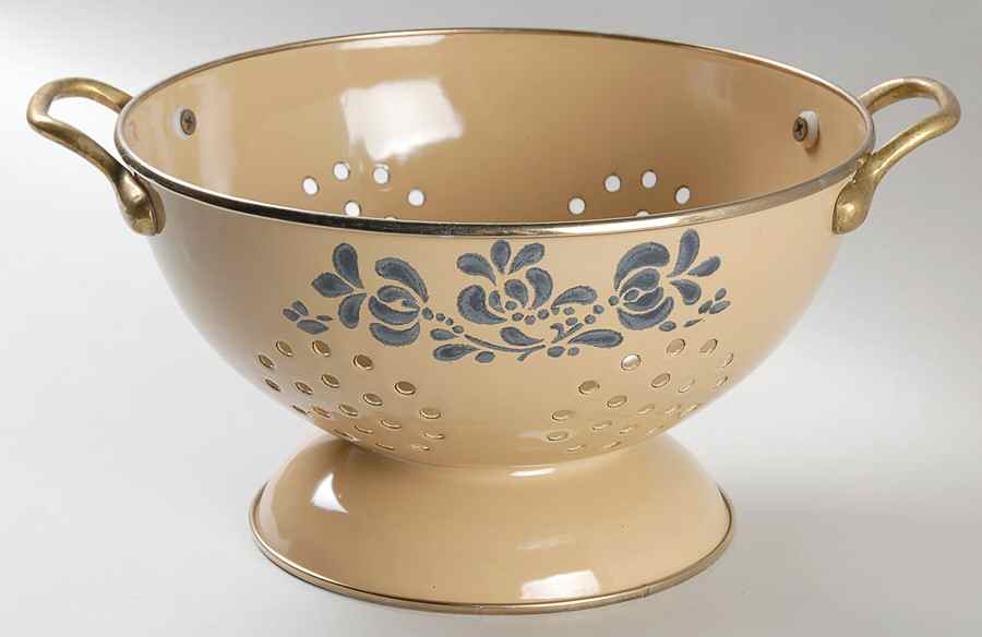 Folk Art Metal Colander by Pfaltzgraff-1