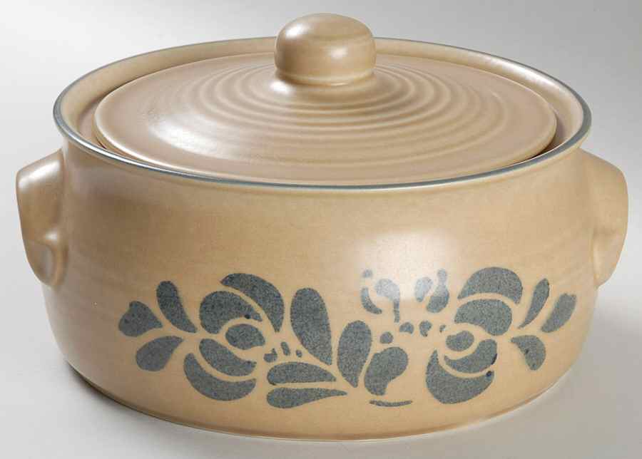 Folk Art 2 Qt Round Covered Casserole by Pfaltzgraff-1