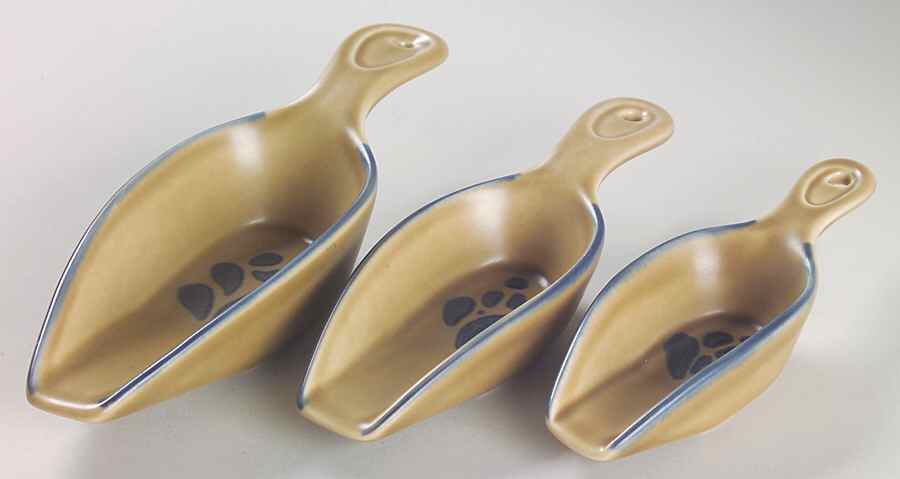 Folk Art 3 Piece) Scoop Set with Large,Medium & Small Scoop by Pfaltzgraff-1