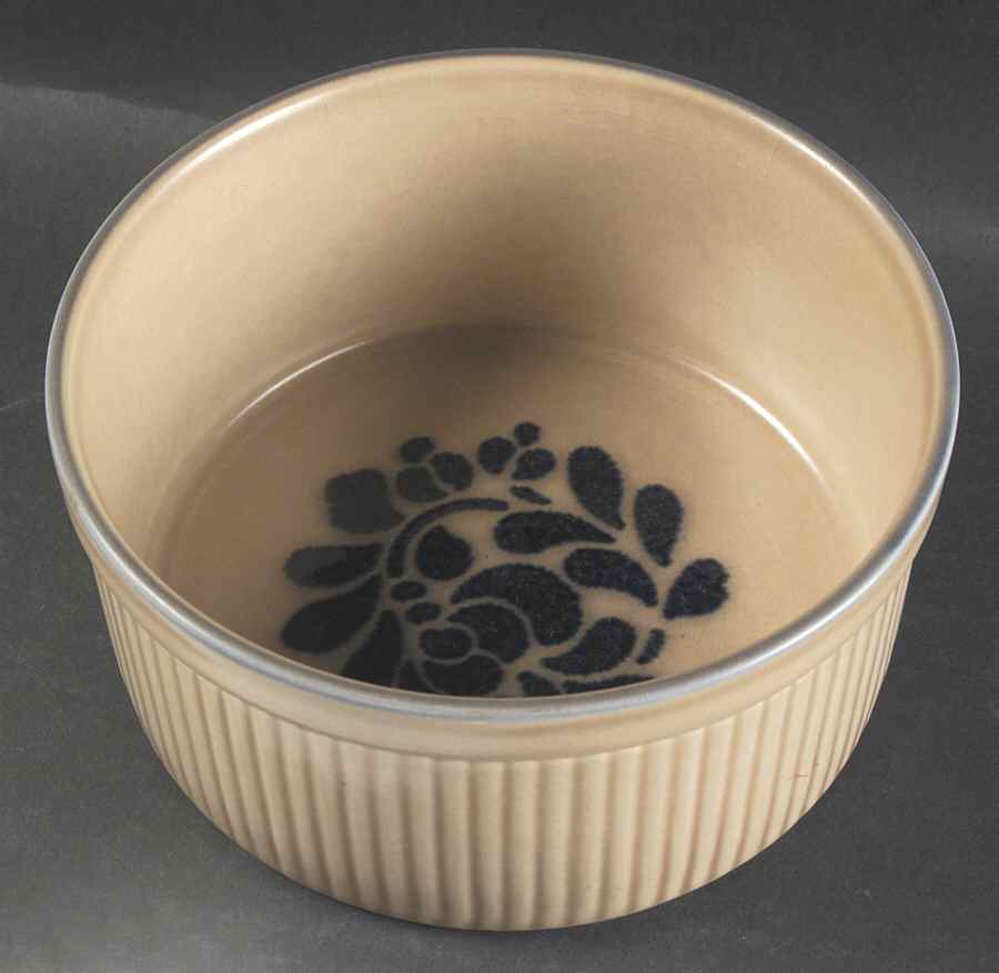 Folk Art 6" Souffle by Pfaltzgraff-1