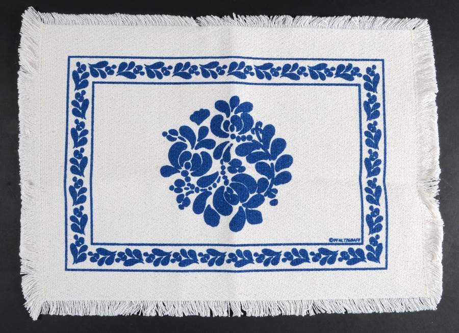 Folk Art Cloth Placemat by Pfaltzgraff-1
