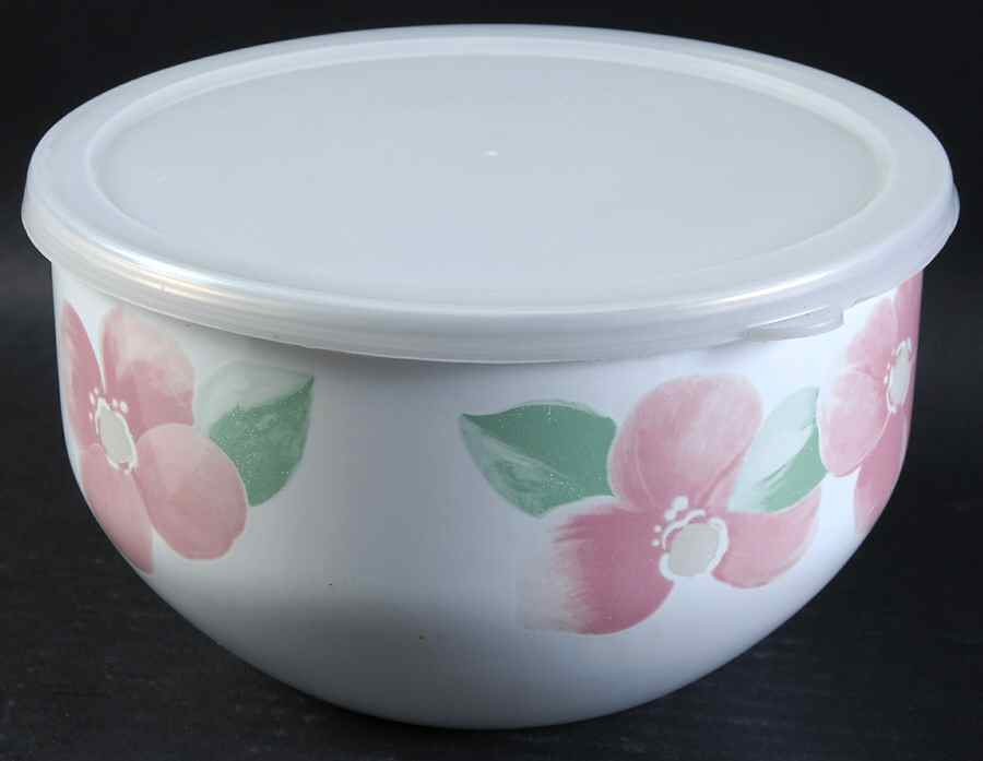 Garland Blush 7 3/4" Metal Bowl W/Plastic Lid by Pfaltzgraff-1