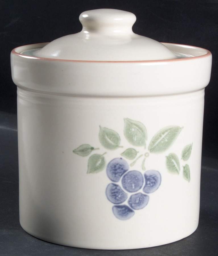 Garden Grove Small Canister & Lid by Pfaltzgraff-1