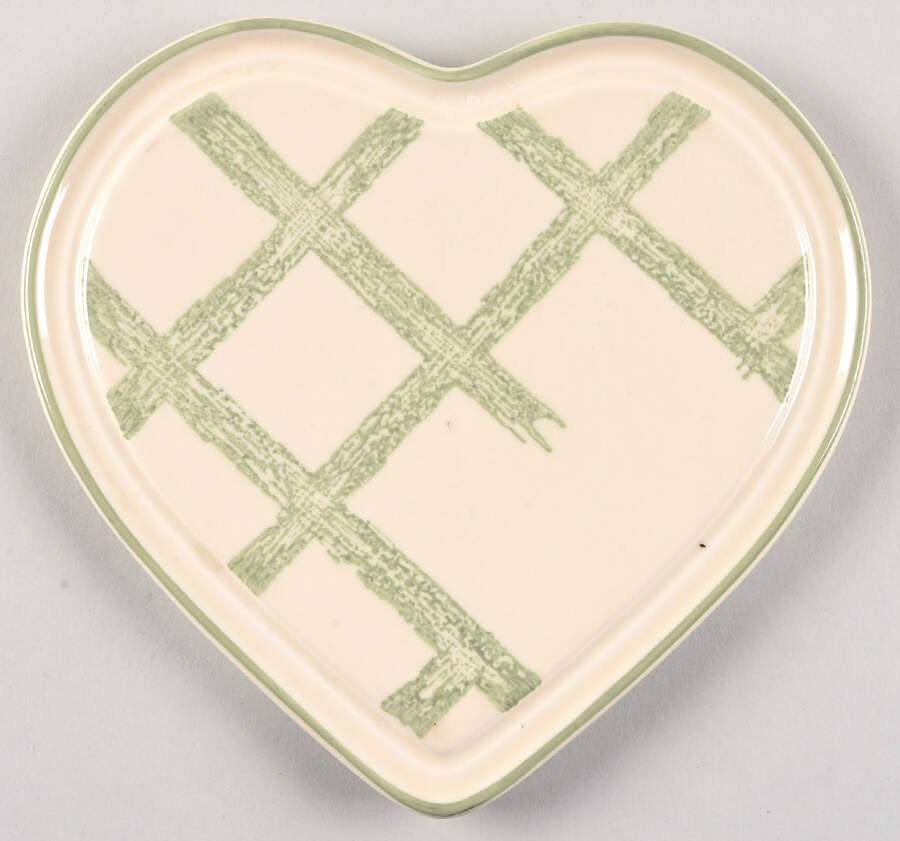 Garden Party (Garden Impressions) Heart Shaped Trivet by Pfaltzgraff-1
