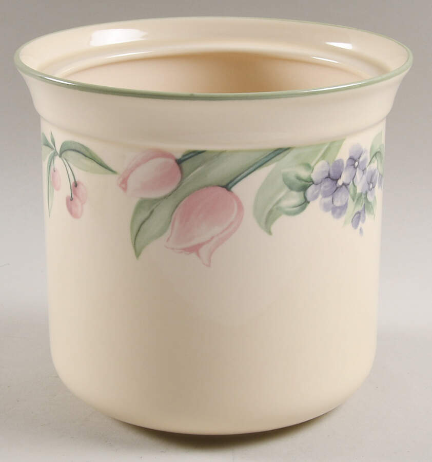 Garden Party (Garden Impressions) Medium Canister No Lid by Pfaltzgraff-1