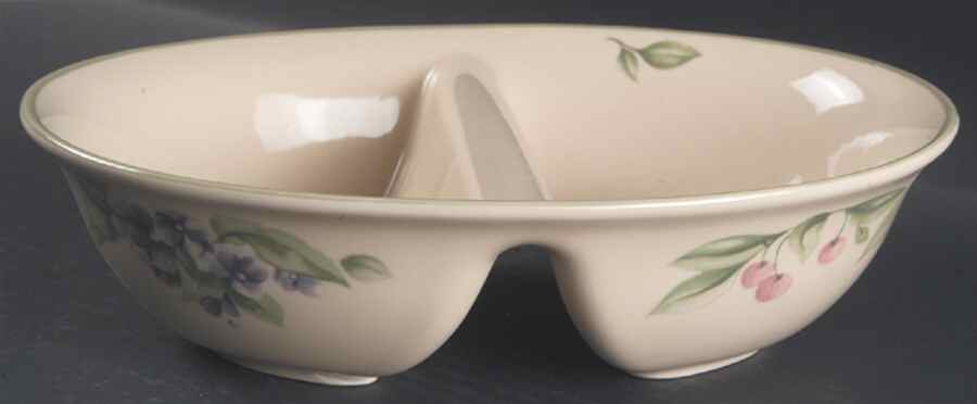 Garden Party (Garden Impressions) 10" Oval Divided Vegetable Bowl by Pfaltzgraff-1