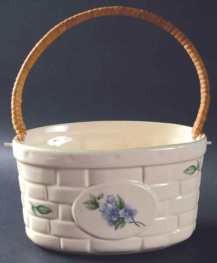 Garden Party (Garden Impressions) Medium Basket with Handle by Pfaltzgraff-1