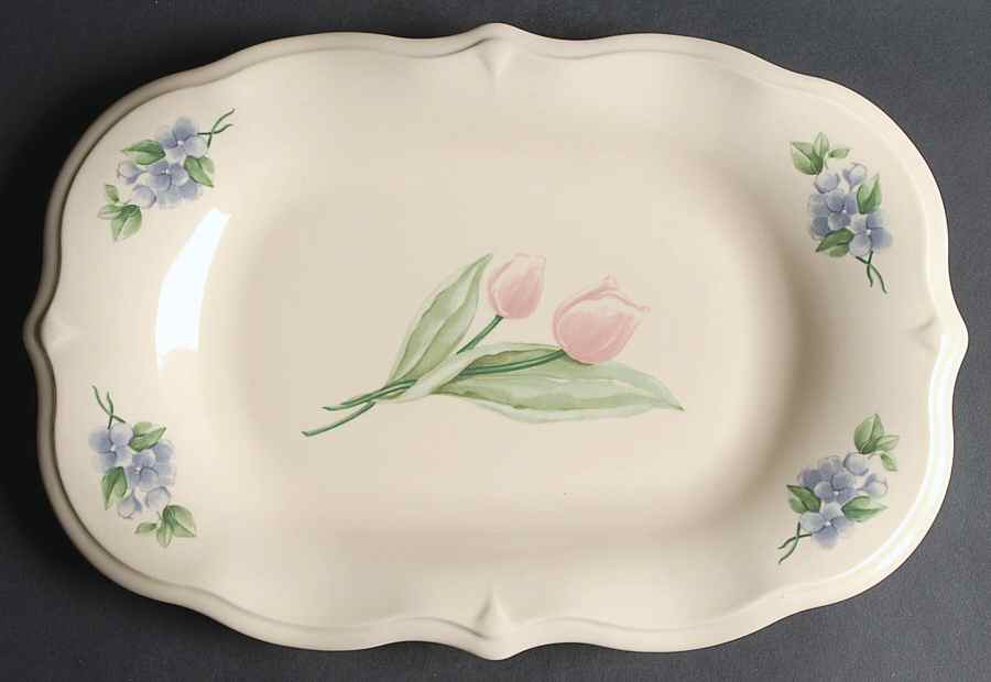 Garden Party (Garden Impressions) Sculpted Bread Tray by Pfaltzgraff-1