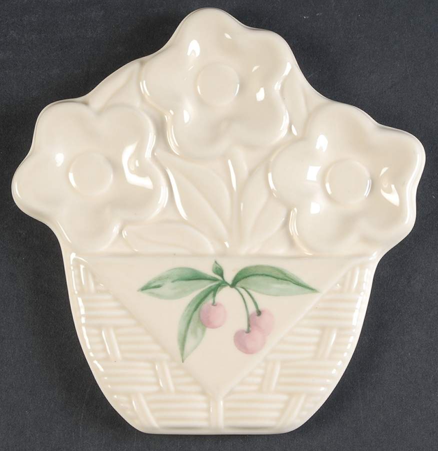Garden Party (Garden Impressions) Sculpted Trivet by Pfaltzgraff-1
