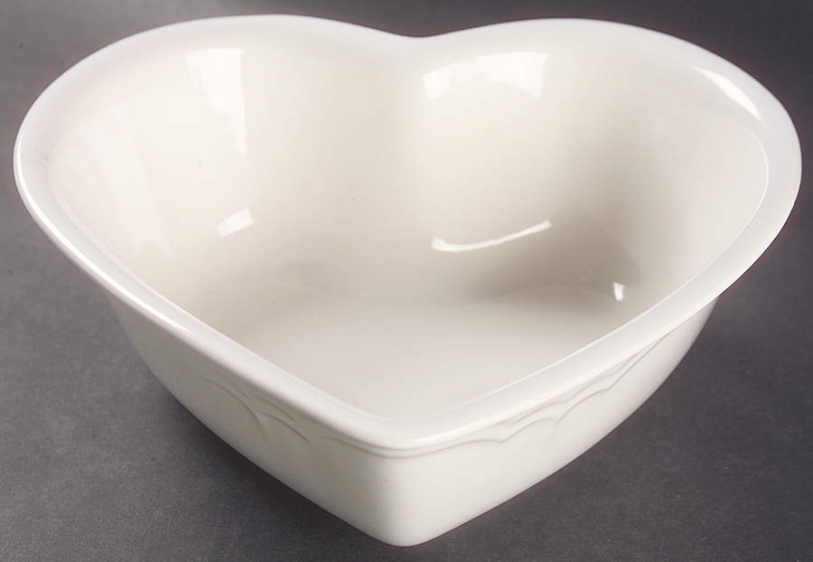 Gazebo White 8" Heart Shaped Bowl by Pfaltzgraff-1