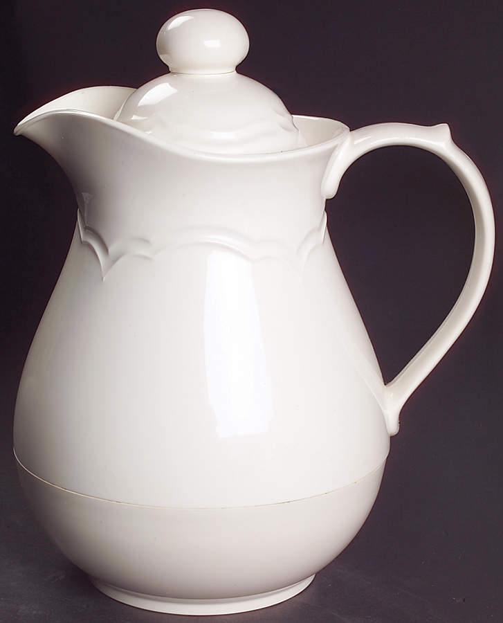 Gazebo White Plastic Thermos/Carafe & Lid by Pfaltzgraff-1