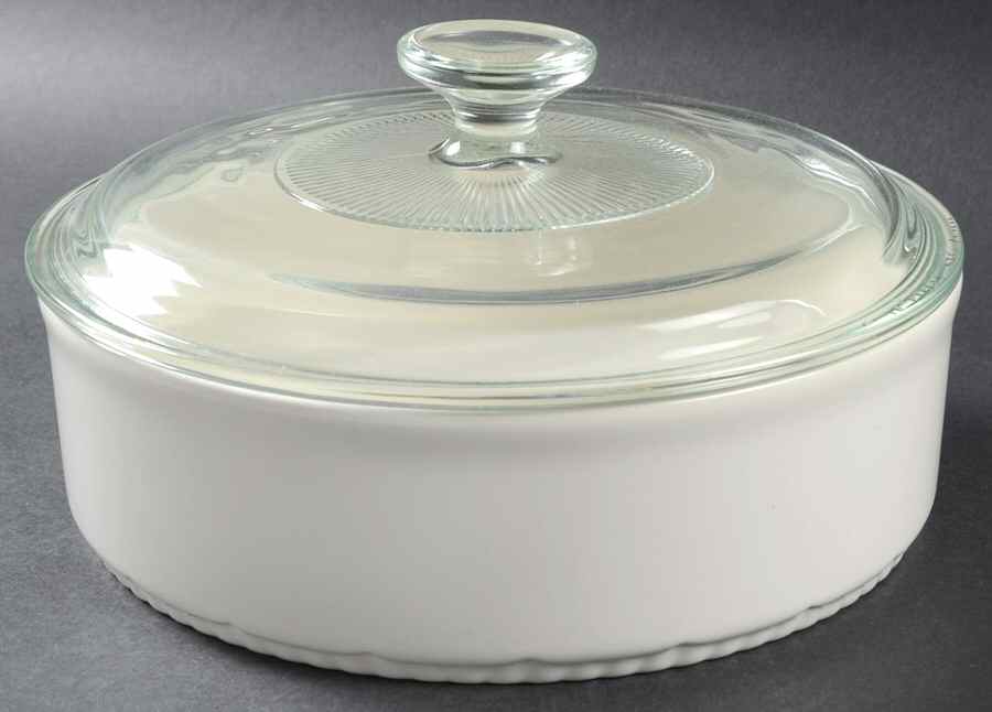 Gazebo White 1.5 Quart Round Covered Baker by Pfaltzgraff-1