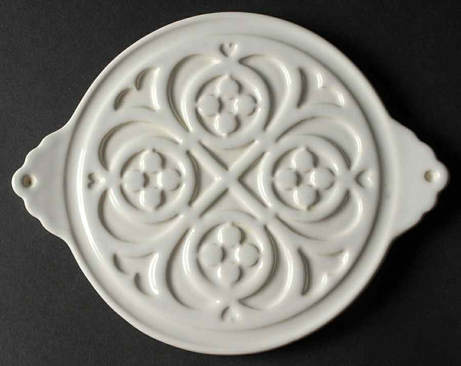 Gazebo White 8" Round Trivet by Pfaltzgraff-1