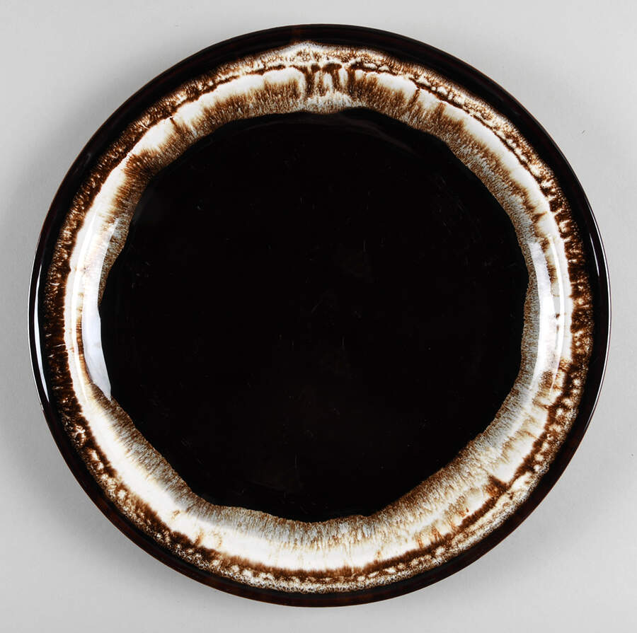 Gourmet Brown Super Dinner Plate by Pfaltzgraff-1