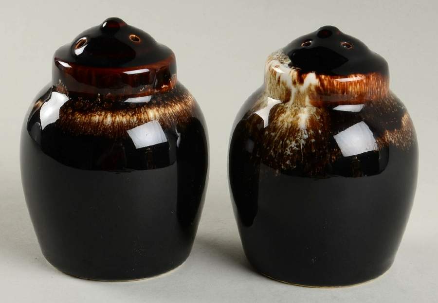 Gourmet Brown Salt & Pepper Set by Pfaltzgraff-1